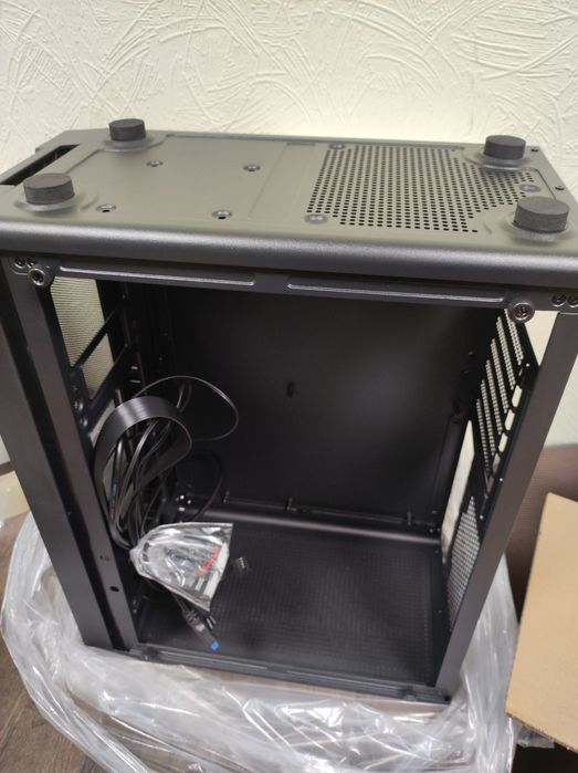 Корпус для ПК Vinga CS217B без бокової скляної панелі