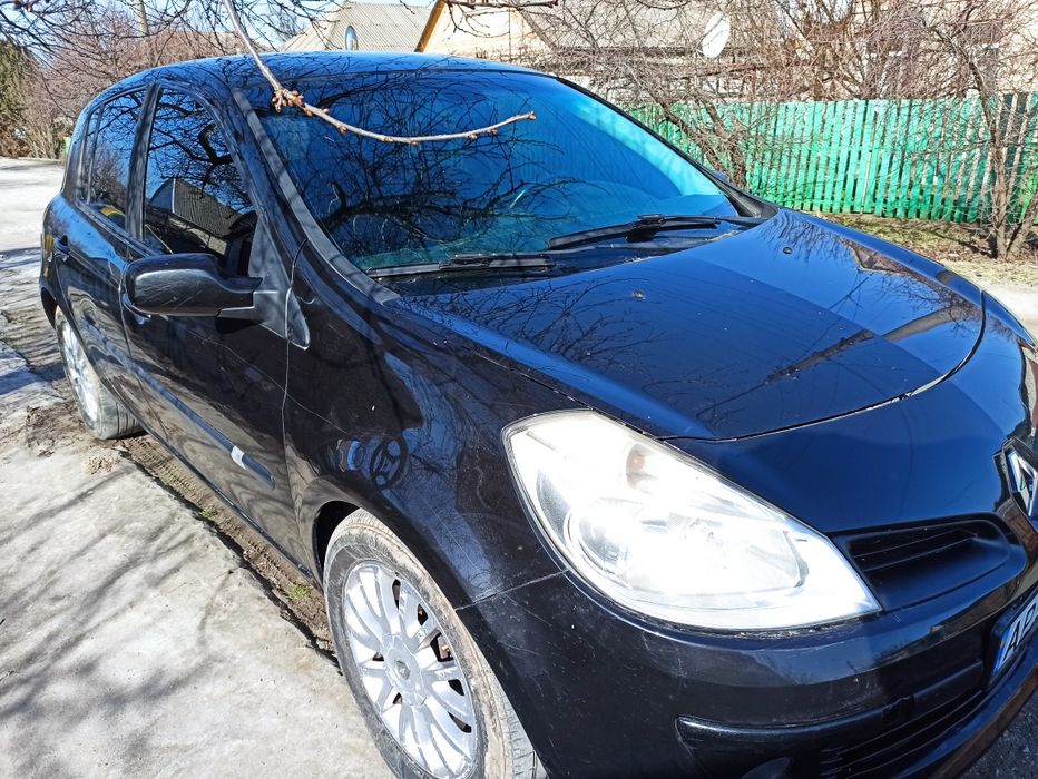 Срочно продам авто Renault  clio