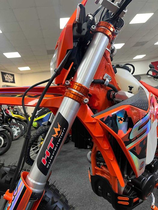 Мотоцикл STN V8 Enduro