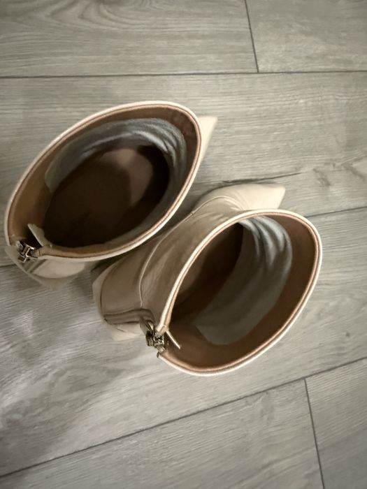 Ботильони, черевики, сапожки 39р. шкіряні