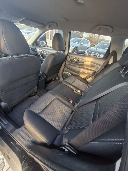 Nissan Rogue SV 4×4