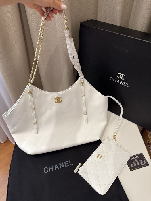 Сумка Chanel tote bag біла шкіряна шопер шанель  білий шкіряний шкіра кожа велика з косметичкою/гаманцем