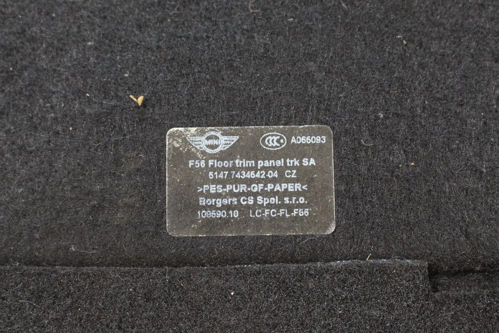 Cobertura inferior/ tapete / alcatifa da mala MINI Mini (F66, F65)
