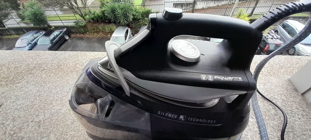 Ferro de engomar com Caldeira ROWENTA