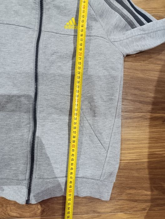 Oryginalna bluza z kapturem Adidas rozmiar 134-140 wymiary na fotkach