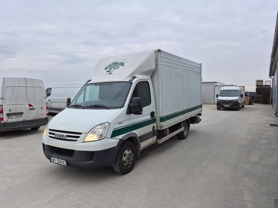 Iveco Daily  IVECO DAILY Kontener , winda , bliźniak