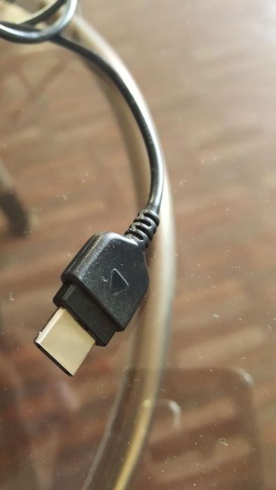 Ładowarka + słuchawki