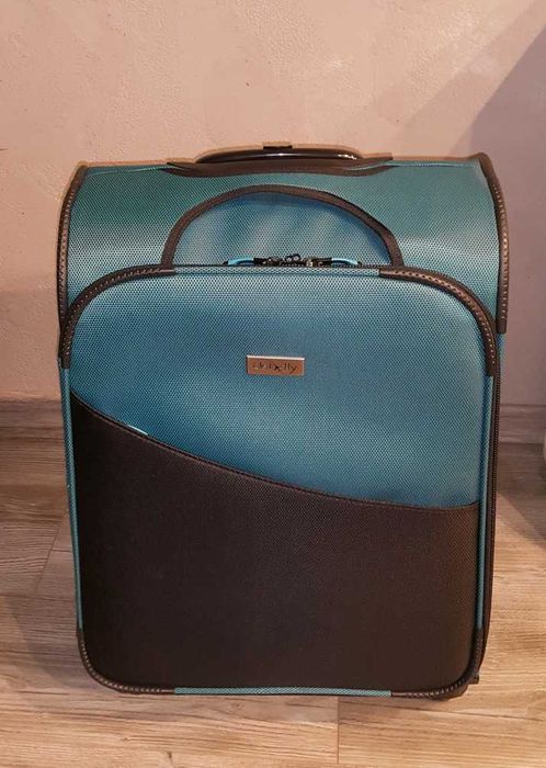 Walizka podróżna mała lekka kolor turkusowo czarny