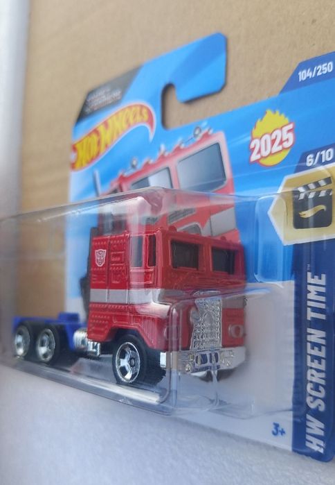 Optimus prime hot wheels