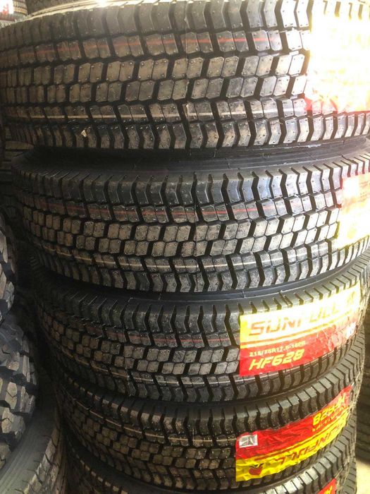 215/75R17.5   руль від 3800 , ведуча від 4100  16 та 18 слойні НОВІ!