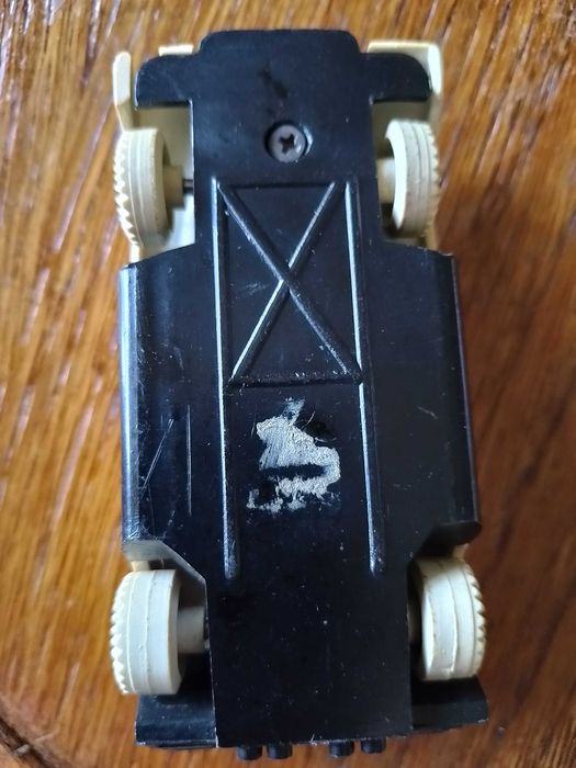 zabytkowy , kolekcjonerski model samochodu wyścigowego Ferrari '13"