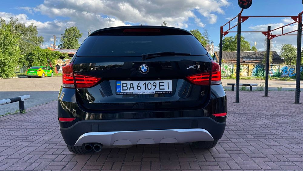 Продам BMW X1 2012