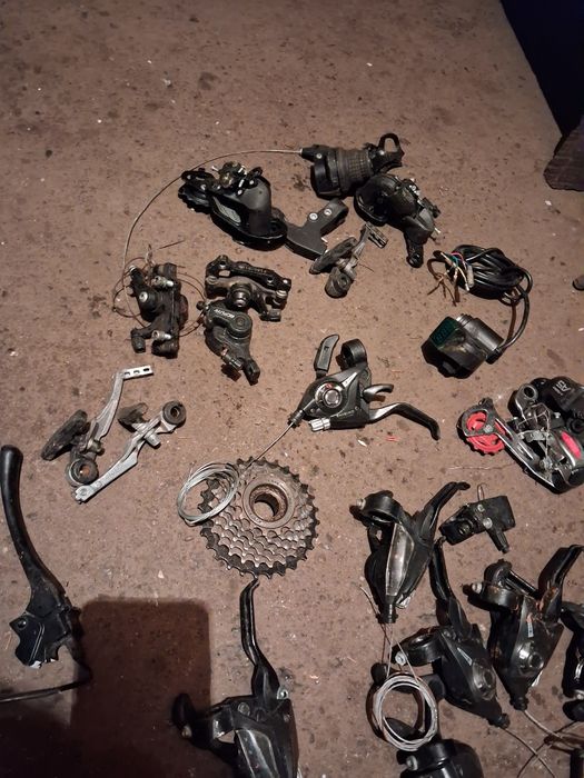 Переключатели скоростей перекидки Shimano передние звезды v-brake