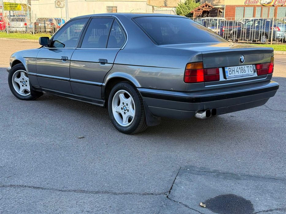 Продам BMW 5-series е34 1990р 2.0 м50-б20 плита механика
