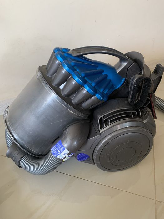 Продам Dyson DC32