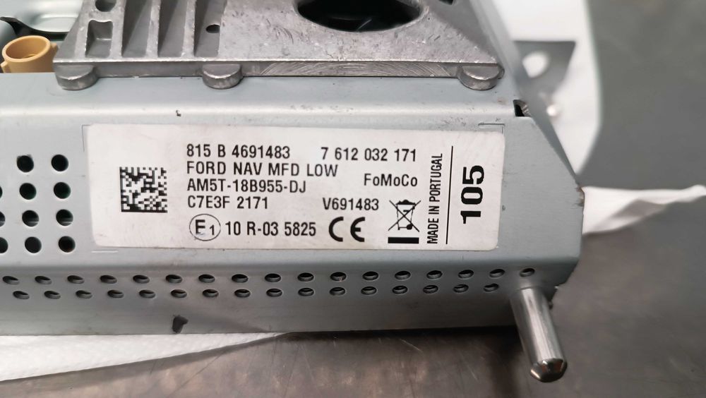 ECRÃ MULTIMEDIA / DISPLAY NAVEGAÇÃO / GPS FORD FOCUS III AM5T-18B955-DJ 76120.32171