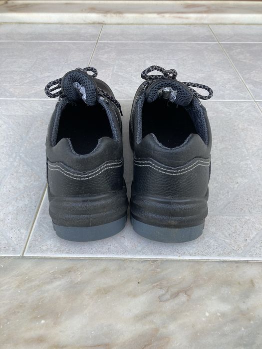 *Baixa de Preço* Sapatos biqueira de aço