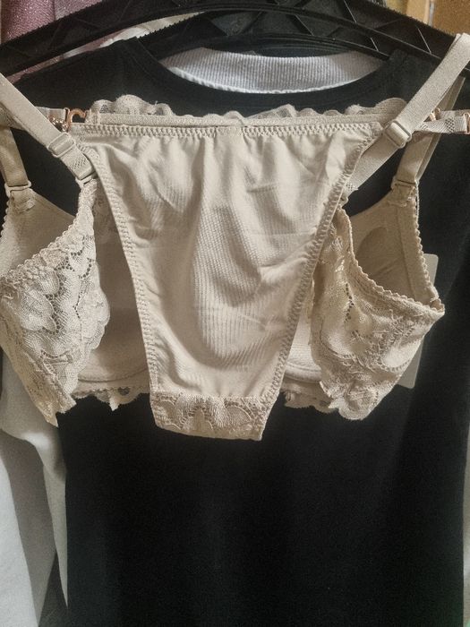 Новий комплект нижньої білизни