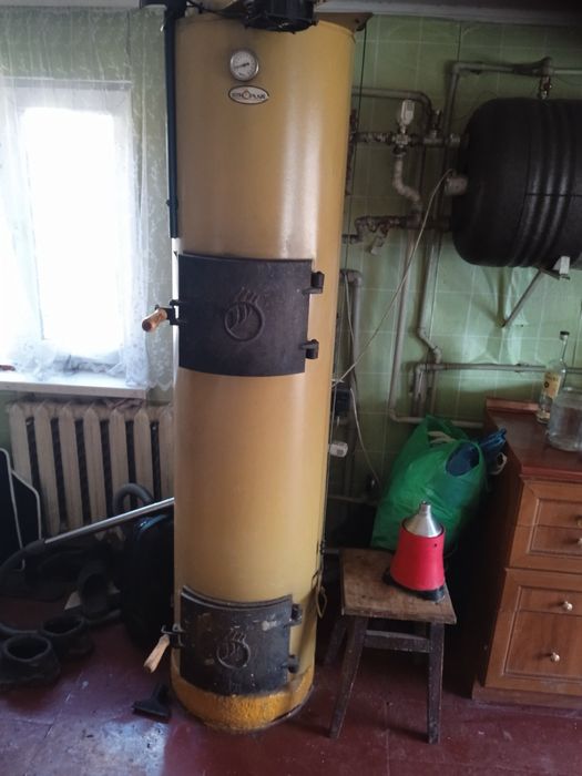Продам котел твердопаливний
