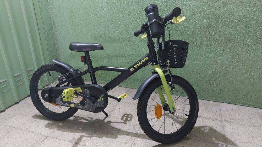 Bicicleta Criança Decathlon 500 Dark Hero 16"