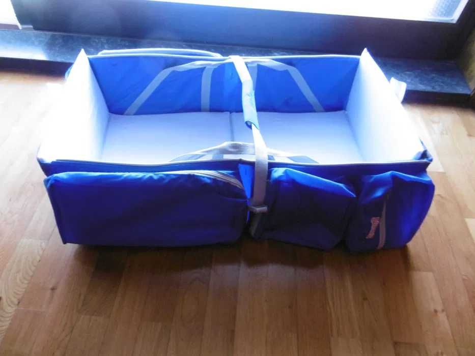 Berço e carrinho de bebé novos + ofertas