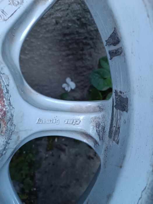 Диски легкосплавні .