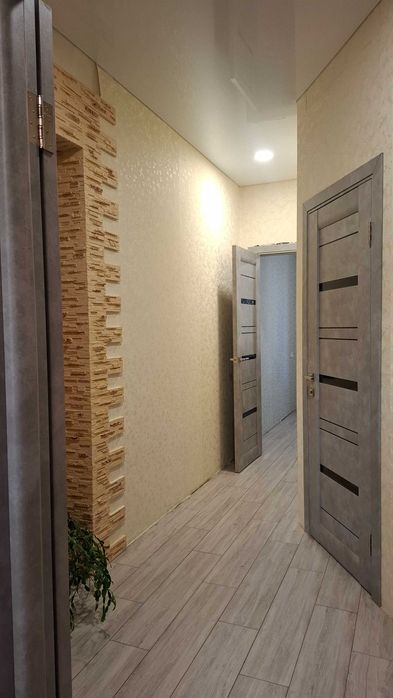 1-к квартира, ЖД wifi, гаряча вода, подобово, погодинно.