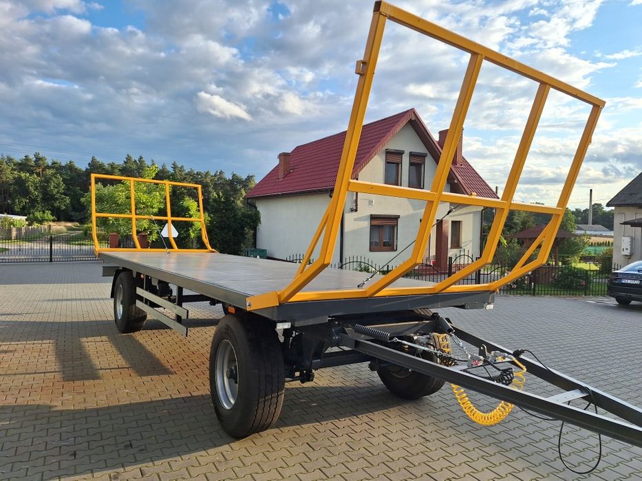 Przyczepa do słomy,sianokiszonki  Ciężarowa-rolnicza ,resor,poduszki