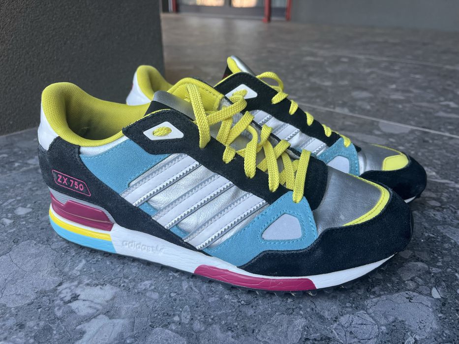 Кросівки чоловічі