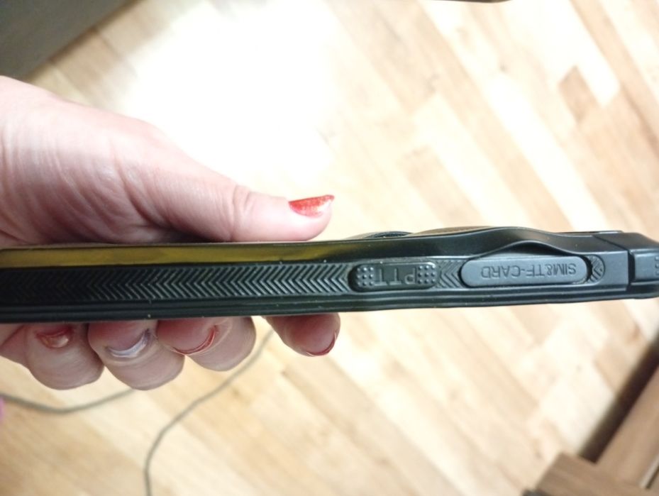 Maxcom MS 572 telefon