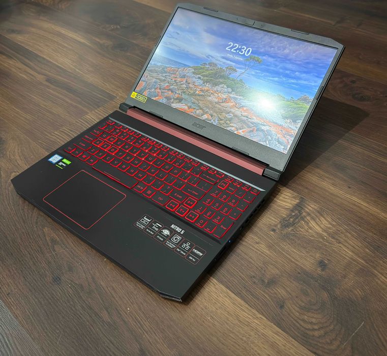 Laptop gamingowy / do pracy – i5-9300H, GTX 1660 Ti, 16 GB RAM, SSD