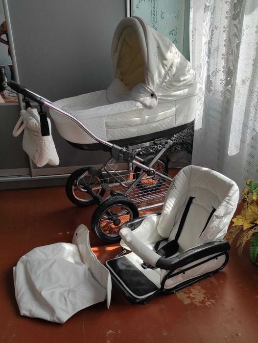 Коляска Люлька Roan Marita мольберт дитячий столик