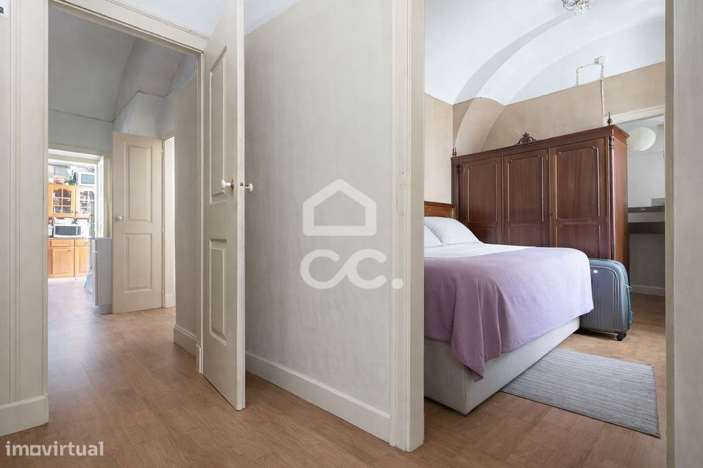 Moradia T2+1 Bifamilar de Rés do Chão c/ 426,14 m² de espaço exterior