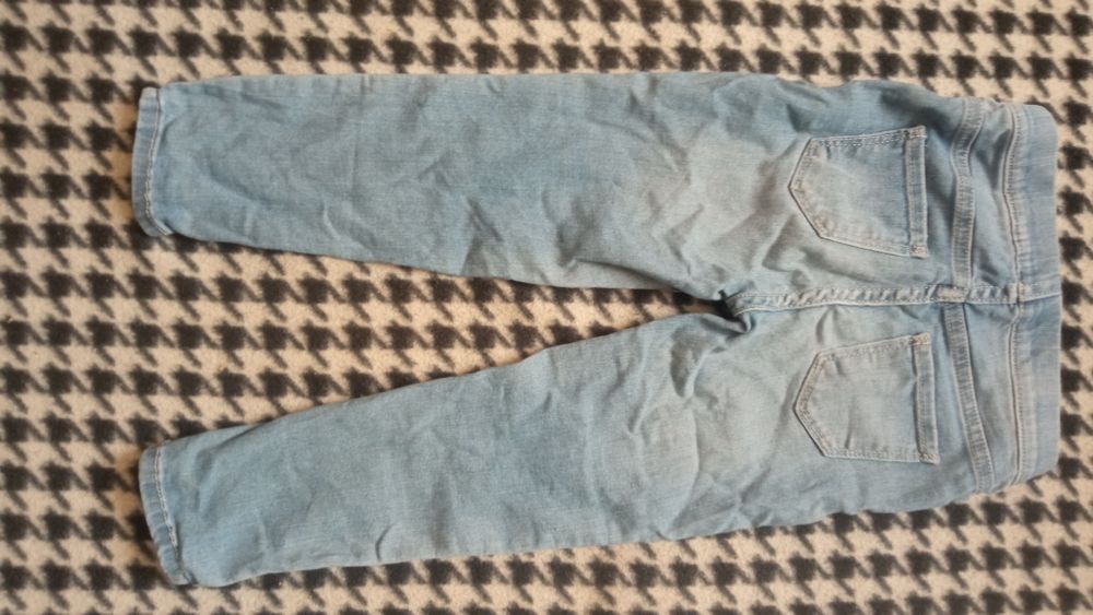 Продам джегінси 2-3 роки