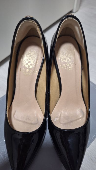 Czarne Szpilki Lewski