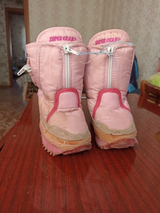 Зимові чобітки для дівчинки