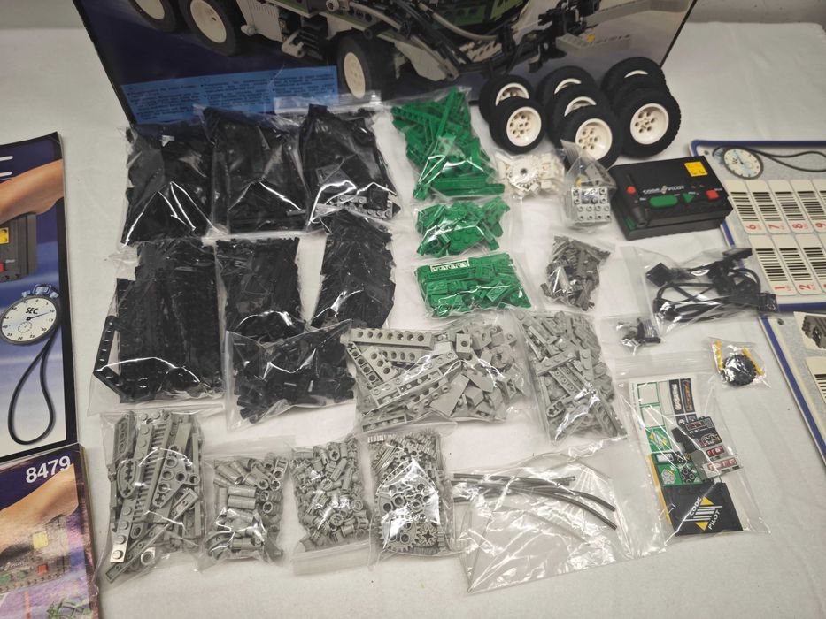 Lego Technic 8479 "Barcode Multi-Set"; 1997; [122]