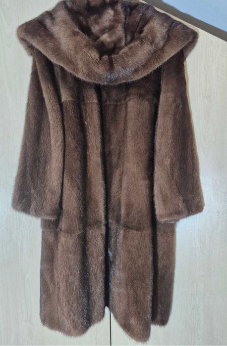 Норкова шуба в кольорі сообль