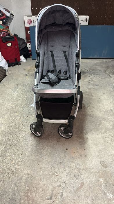 Carrinho de bebé completo