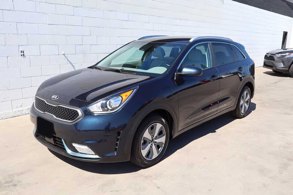 Kia Niro Plug-In Hybrid      2020