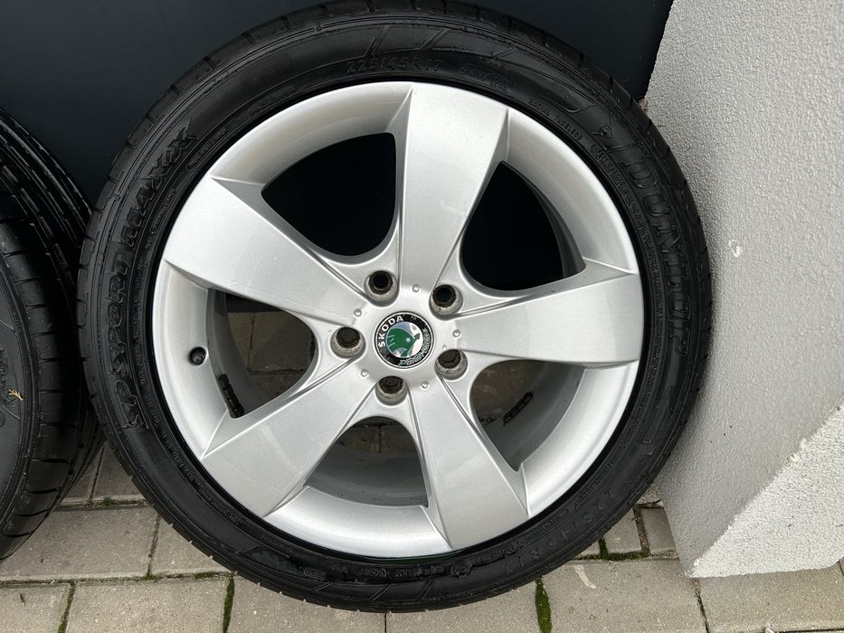 Felgi aluminiowe Skoda Octavia  II 7x17 ET54 5x112