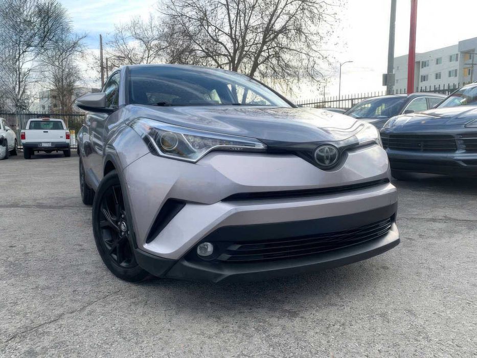 Toyota C-HR Limited      2019