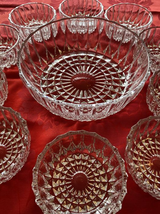 Saladeira de cristal Atlantis com 10 taças