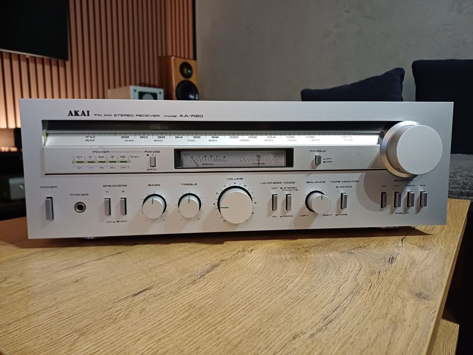 AKAI AA-R20 amplituner vintage