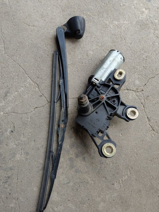 Ramię silnik silniczek wycieraczki tył volkswagen passat B5 fl lift