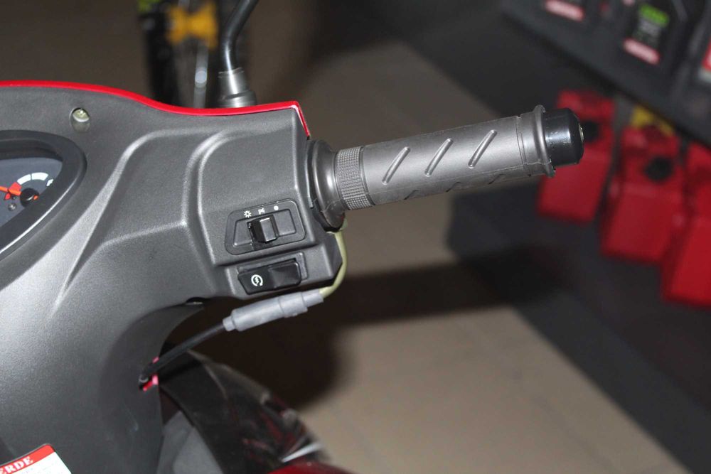 Мопед LONCIN LX110-12A