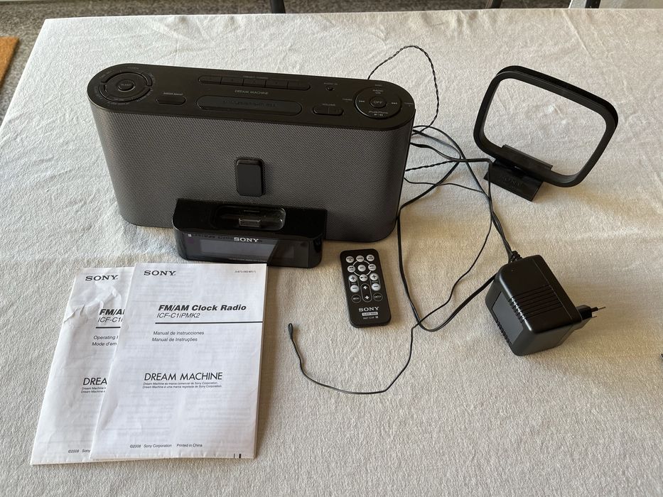 SONY FM/AM clock Radio ICF-C1 iPMK2