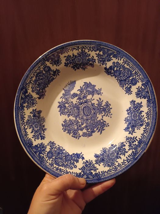 Prato antigo motivos em rosa