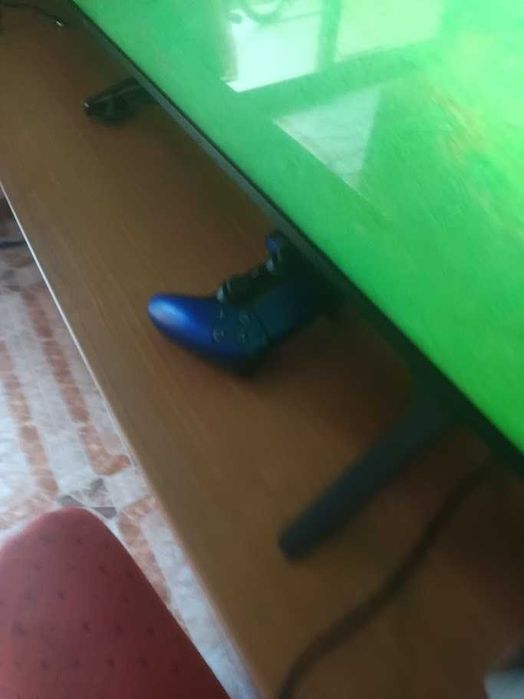 playstation 5 com 2 comandos como nova