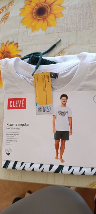 Sprzedam piżamkę L bawełna
